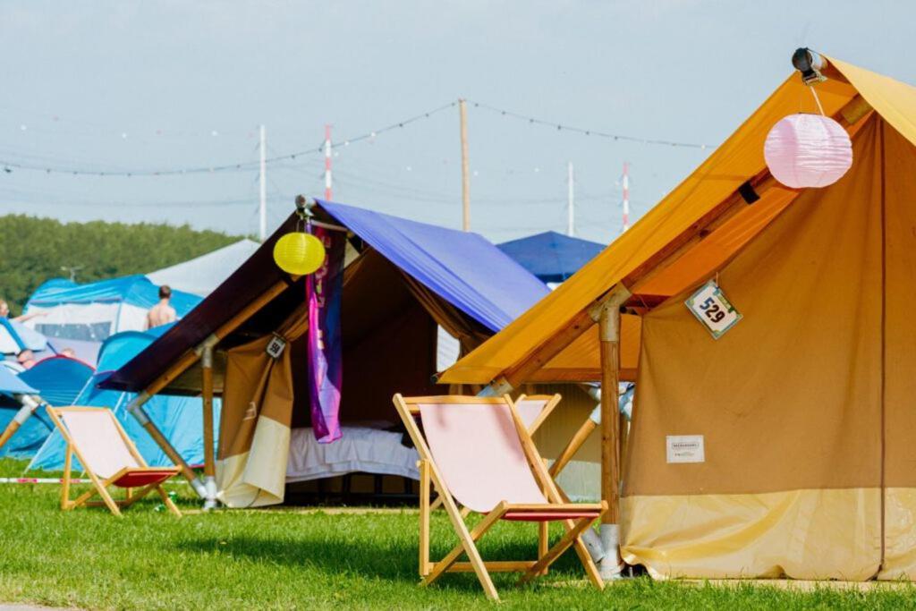 100 Jaar Tt Circuit Assen 2025 Glamping Incl Stroom Extérieur photo
